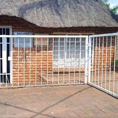 Kaste Guesthouse Tzaneen Extérieur photo